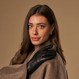 Alessandra (noir) - Gants tactiles en cuir de chèvre et doublure en laine d'agneau - Schwartz & von Halen FR - Gants en Cuir - 9