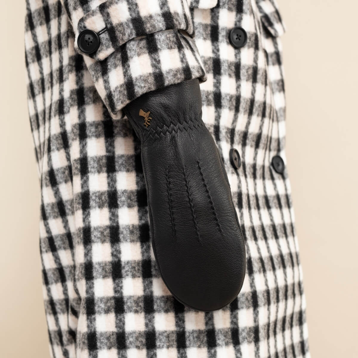 Eva - Élégantes moufles pour femmes en peau de chèvre avec luxueuse doublure en fausse fourrure - Schwartz & von Halen FR - Gants en Cuir - 10