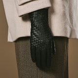 Josephine (noir) – Gants à motif tressé doublés de laine et fonction tactile