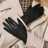 Josephine (noir) – Gants à motif tressé doublés de laine et fonction tactile