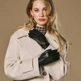 Lauren (noir) - Gants pour femmes en cuir d'agneau doublés de soie et fonction tactile