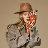 Robyn (cognac) – luxueux gants de conduite sans doigts en cuir de cerf américain