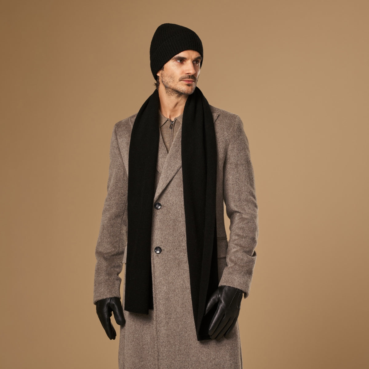 Charlie (noir) – luxueuse écharpe en laine mérinos douce (unisexe) - Schwartz & von Halen FR - 2