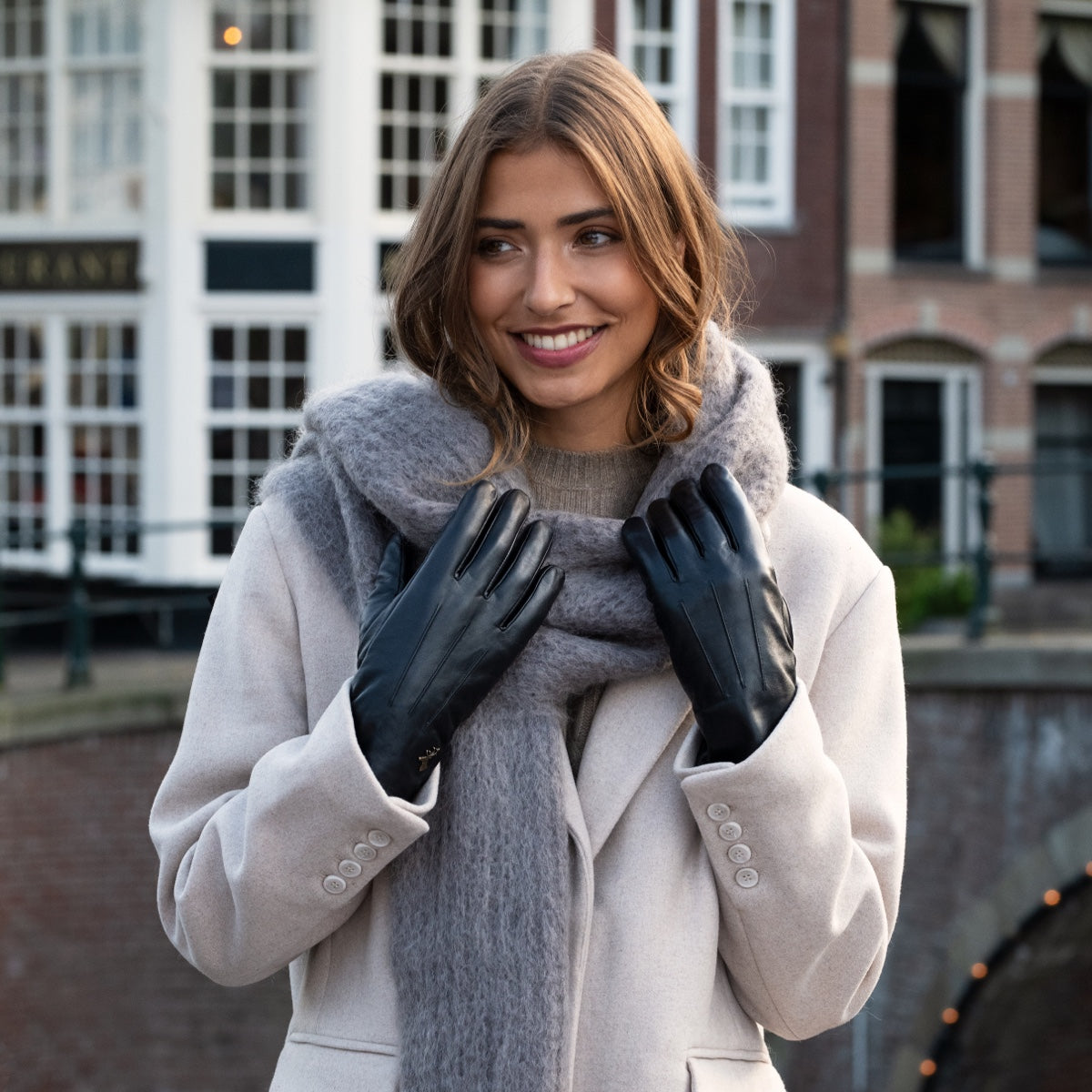 Lily (noir) - Gants en peau de mouton avec doublure chaude en polaire & fonction écran tactile - Schwartz & von Halen FR - Gants en Cuir - 6