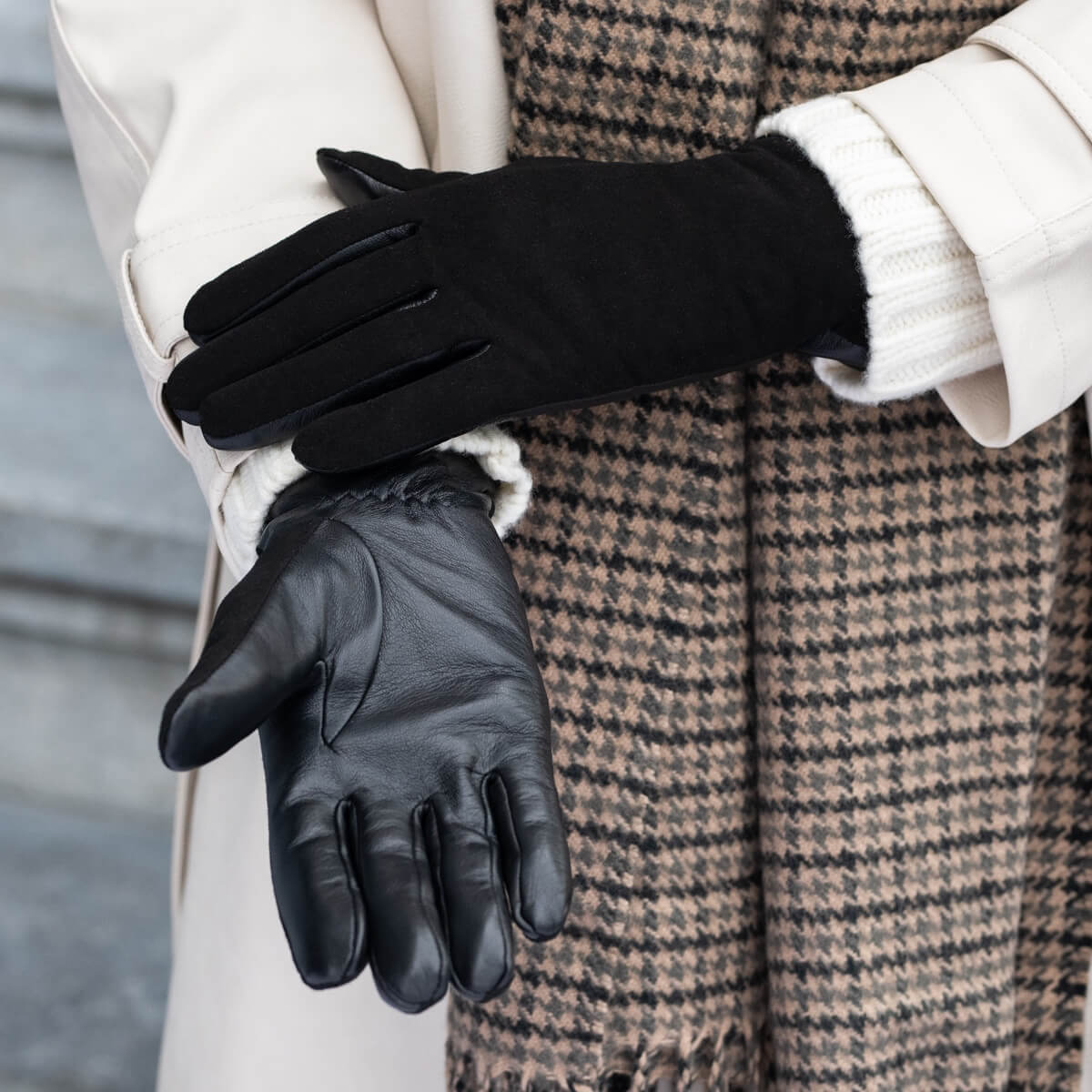 Nora - Gants tactiles en cuir de mouton et doublure luxueuse en fausse fourrure - Schwartz & von Halen FR - Gants en Cuir - 10
