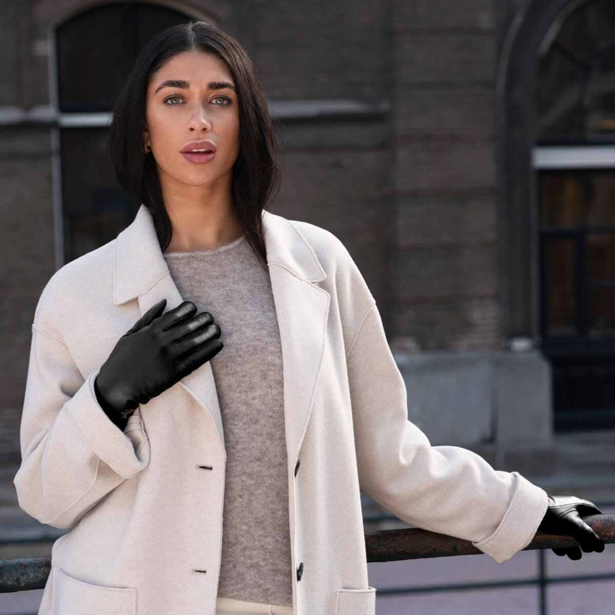 Ivy (noir) - Gants tactiles en cuir de mouton et doublure en laine/cachemire - Schwartz & von Halen FR - Gants en Cuir - 7