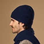 Mischa (bleu marine) – luxueux bonnet en laine mérinos douce (unisexe) - Schwartz & von Halen FR -  7