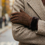 Giocante (marron) - Gants en daim et doublure luxueuse en peau de mouton