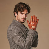 Gosling (cognac) - Gants tactiles de conduite classiques en cuir d'agneau