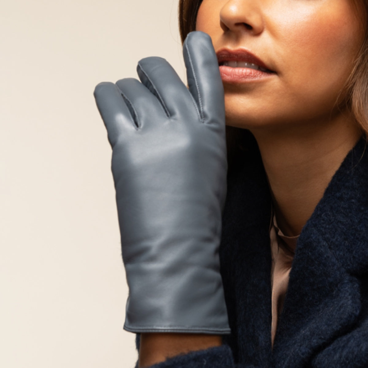 Ivy (gris) - Gants tactiles en cuir de mouton et doublure en laine/cachemire - Schwartz & von Halen FR - Gants en Cuir - 11