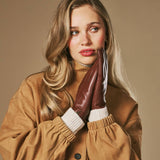 Jasmine (marron) - Gants pour femmes en cuir d'agneau doublés de fourrure de lapin luxueuse et fonction tactile.