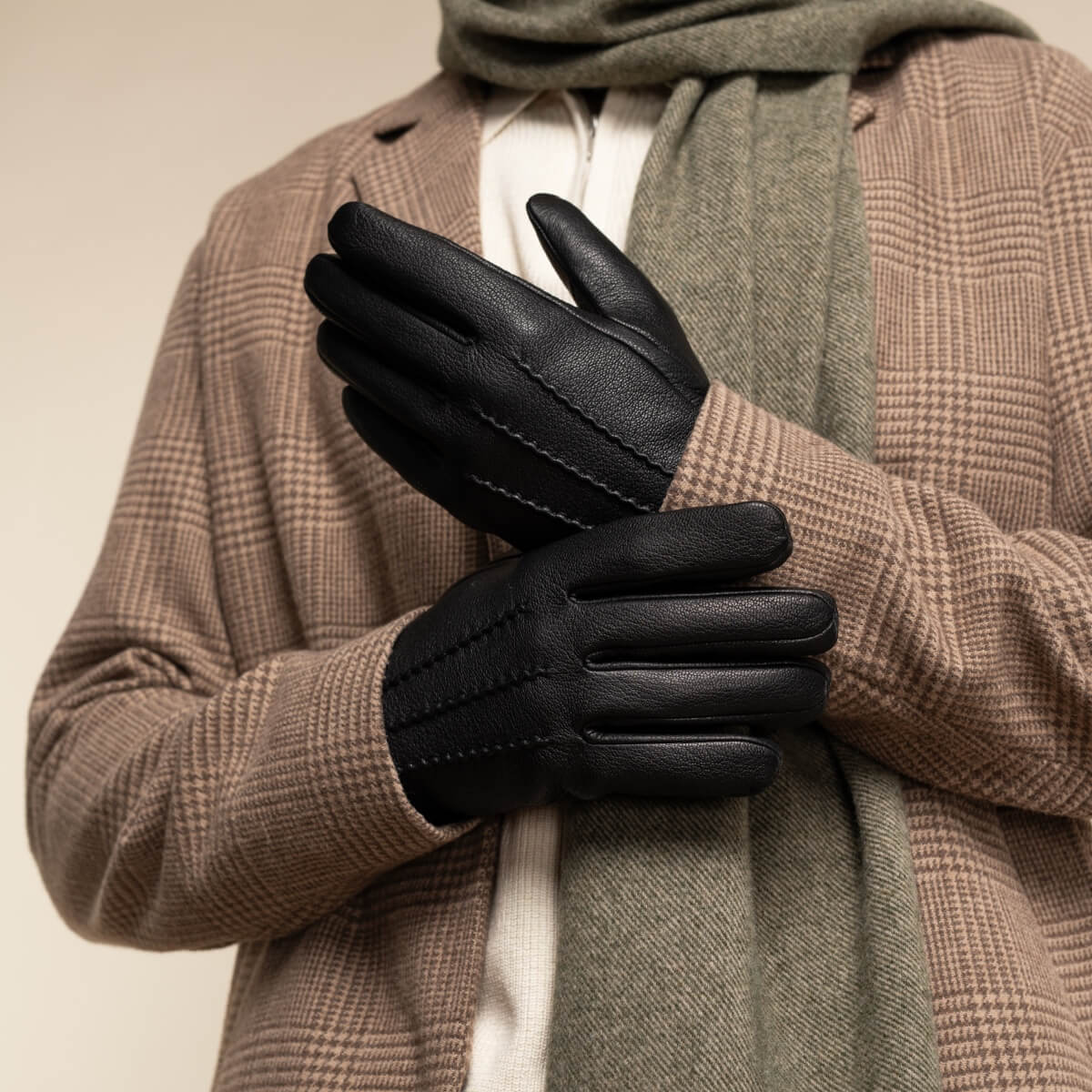 Jaxon (black) - goatskin leather gloves with luxurious faux fur lining & touchscreen feature  - Schwartz & von Halen - US - 14