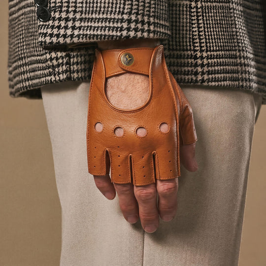 Liam (cognac) – Gants de conduite classiques sans doigts en agneau pour homme