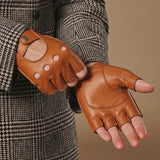Liam (cognac) – Gants de conduite classiques sans doigts en agneau pour homme