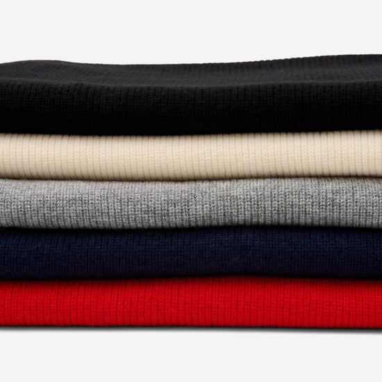 Charlie (red) - premium scarf made of soft Merino wool (unisex) - Schwartz & von Halen - US - 10