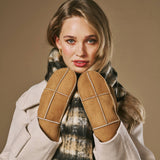 Veronica (camel) - Moufles patchwork pour femmes en peau de mouton doublées de fourrure chaude de mouton